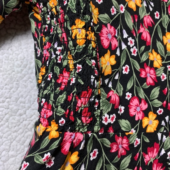 Old navy floral multi color dress large w/sleeves - Picture 6 of 8